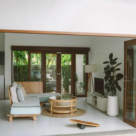 Three Palms Surf & Stay Medewi Airsatang Exterior photo