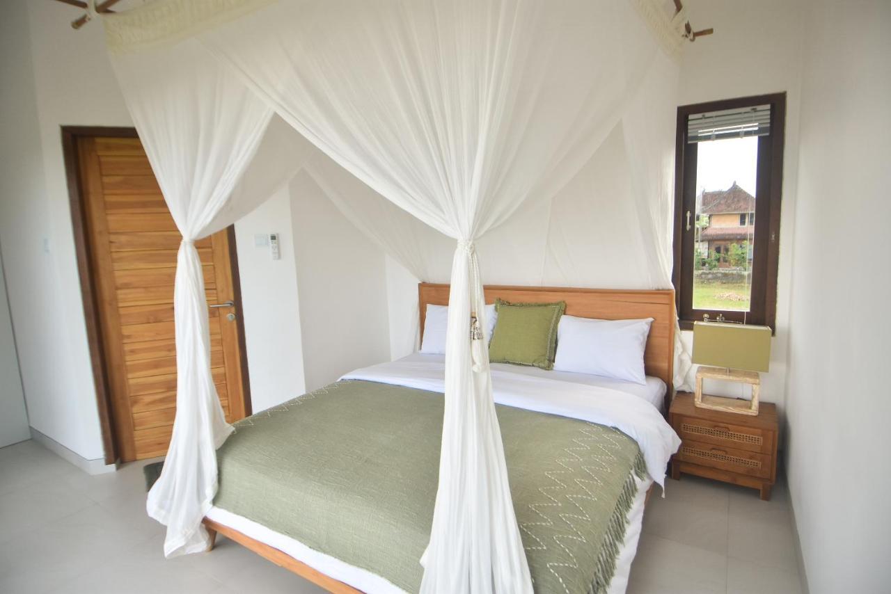 Three Palms Surf & Stay Medewi Airsatang Exterior photo
