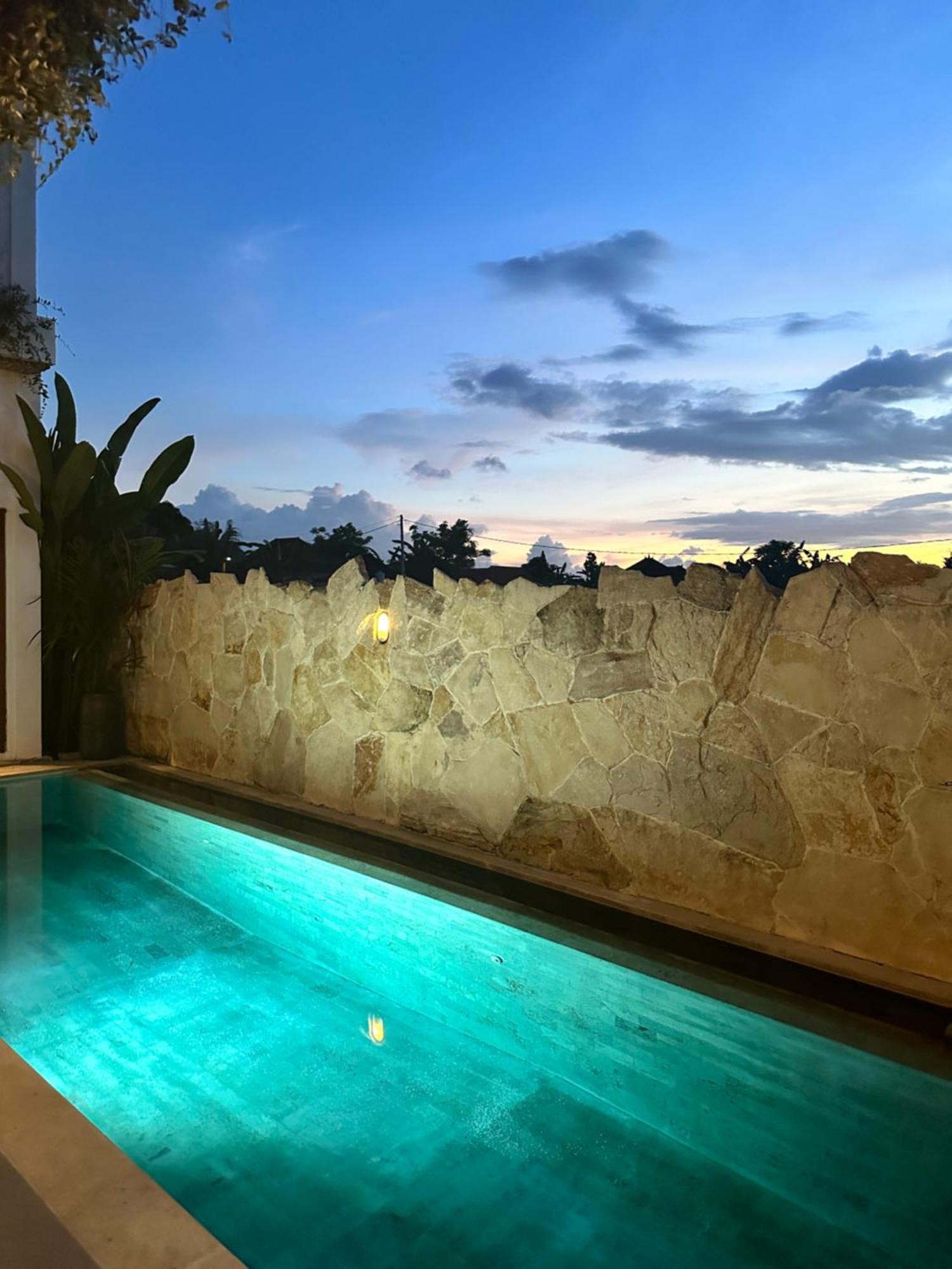 Three Palms Surf & Stay Medewi Airsatang Exterior photo