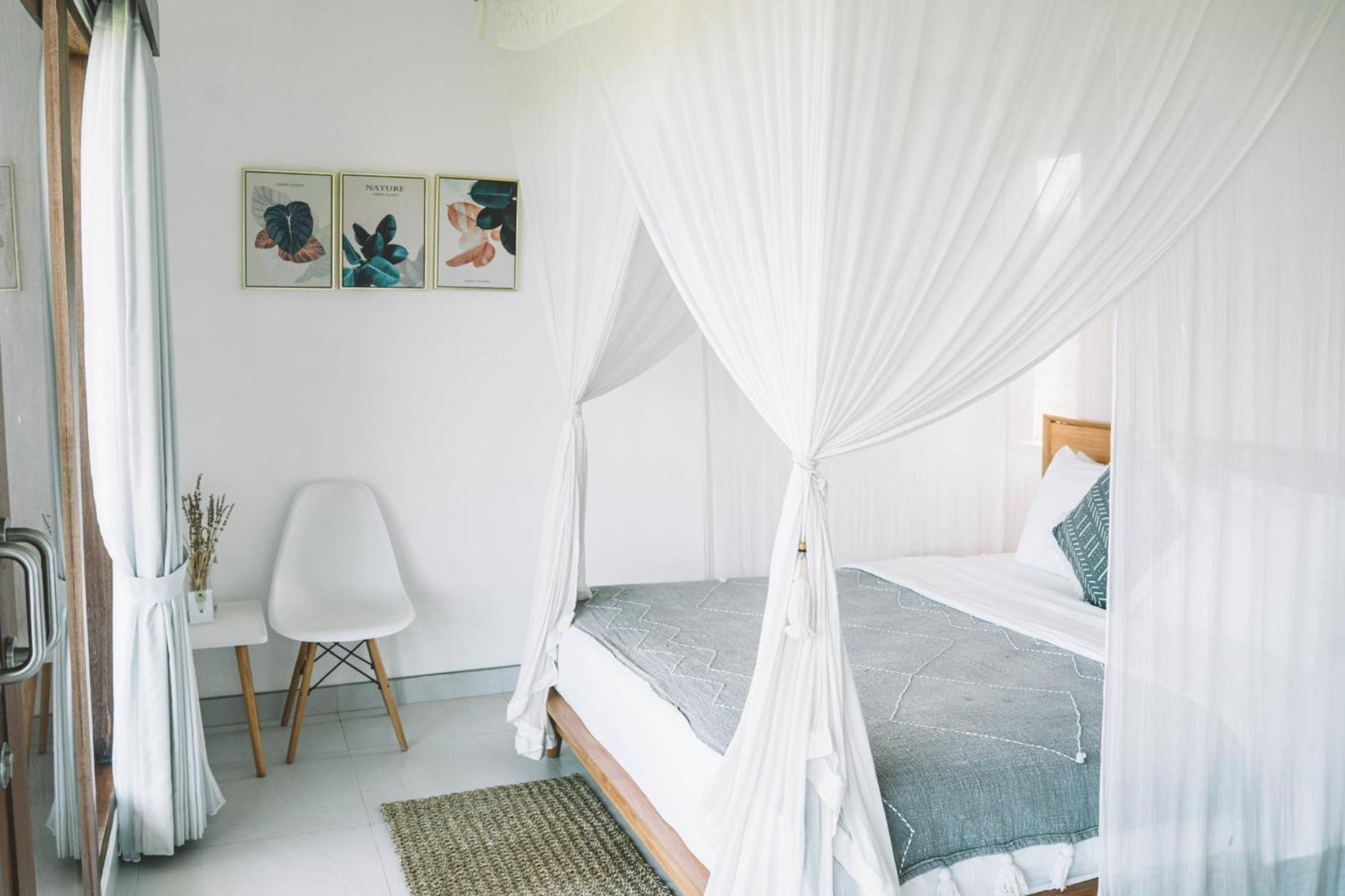 Three Palms Surf & Stay Medewi Airsatang Exterior photo