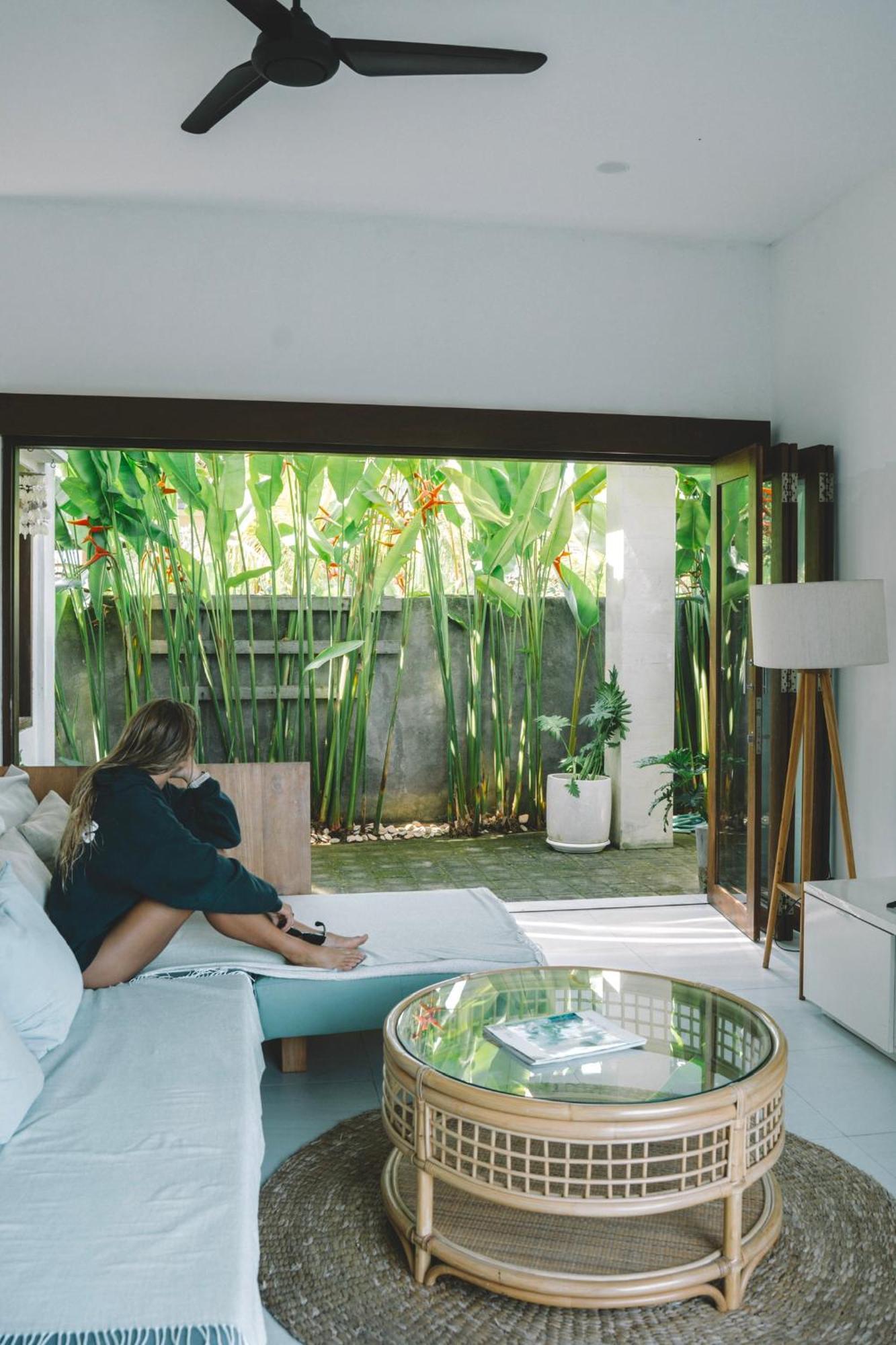 Three Palms Surf & Stay Medewi Airsatang Exterior photo